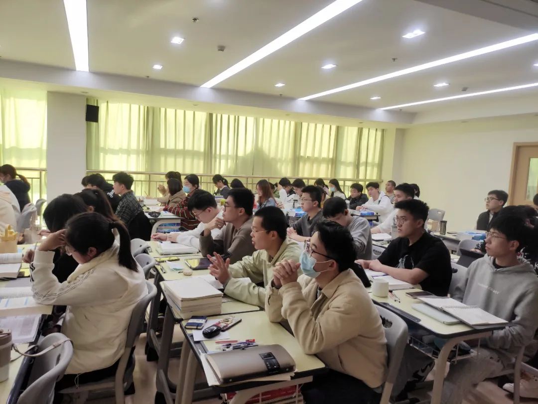 1669601296169668.jpg 1669601296169668.jpg