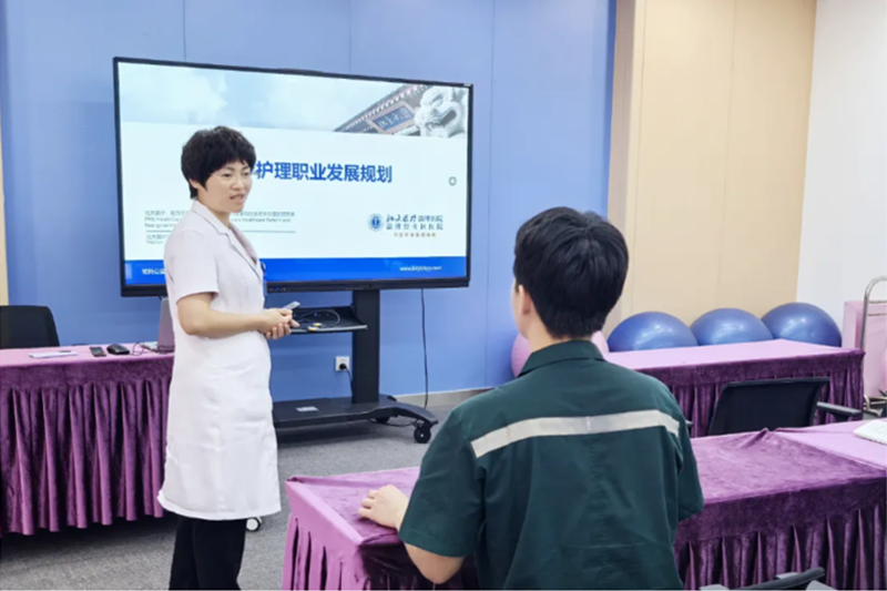 北大醫(yī)療淄博醫(yī)院新護士培訓，打造高素質護理團隊！_03.png