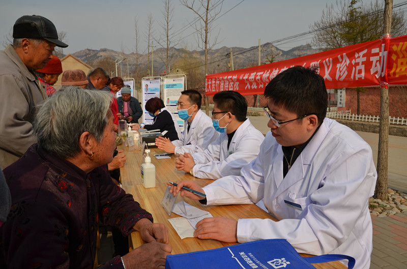 1495183131477789.jpg 大愛走淄博公益山村行_副本.jpg